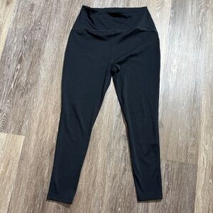 Beyond Yoga Classic Black Leggings L
